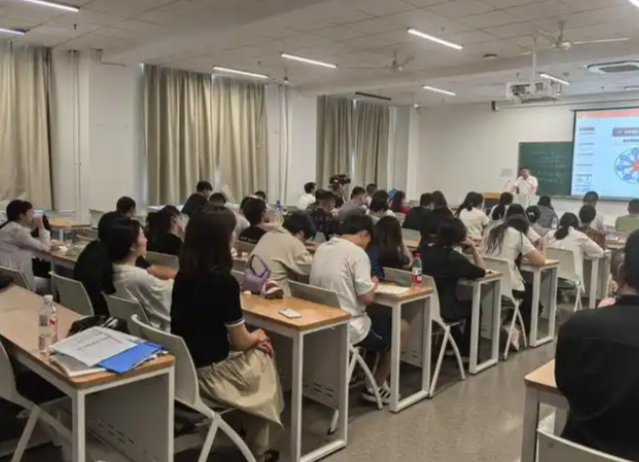 职业前沿企业实际事例融入课程教育让教育内容更具针对性和实用性 职业前沿企业实际事例融入课程教育让教育内容更具针对性和实用性